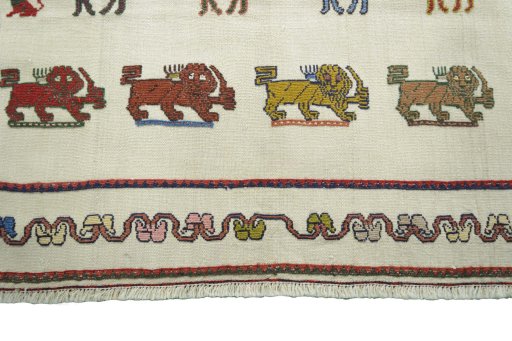 Central medallion detail of New Kilim Dastan rug from Iran / Persia