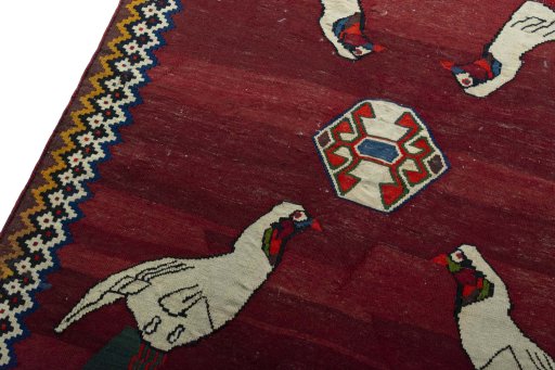 Surface texture of 2000s Kilim Dastan rug with natural Wool and intricate pattern