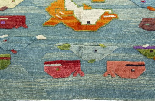 Central medallion detail of New Kilim Dastan rug from Turkey