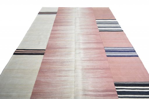 Close-up detail of New Kilim Kiasar rug from Iran / Persia showing Wool weave