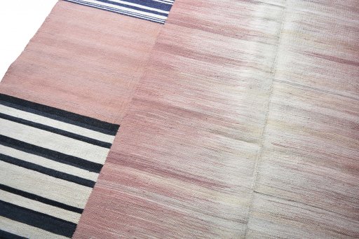 Surface texture of New Kilim Kiasar rug with natural Wool and intricate pattern
