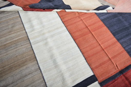 Close-up detail of New Kilim Kiasar rug from Iran / Persia showing Wool weave