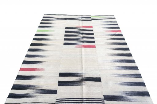 Close-up detail of New Kilim Kiasar rug from Iran / Persia showing Wool weave