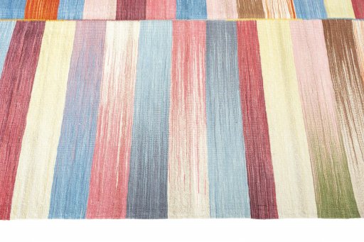 Close-up detail of New Kilim Kiasar rug from Iran / Persia showing Wool weave