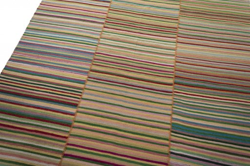 Close-up detail of New Kilim Kiasar rug from Iran / Persia showing Wool weave