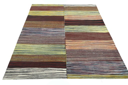 Close-up detail of New Kilim Kiasar rug from Iran / Persia showing Wool weave
