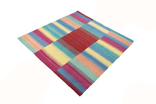 Corner detail of New Kilim Kiasar rug showing border pattern and Wool pile