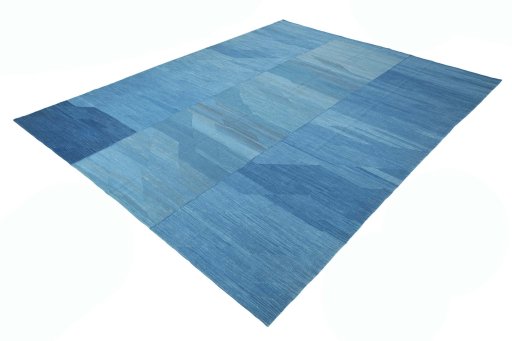 Corner detail of New Kilim Kiasar rug showing border pattern and Wool pile