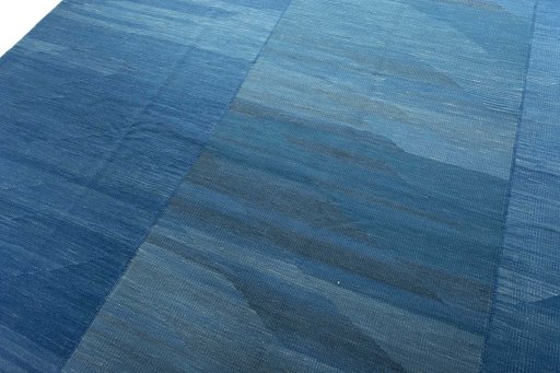 Surface texture of New Kilim Kiasar rug with natural Wool and intricate pattern