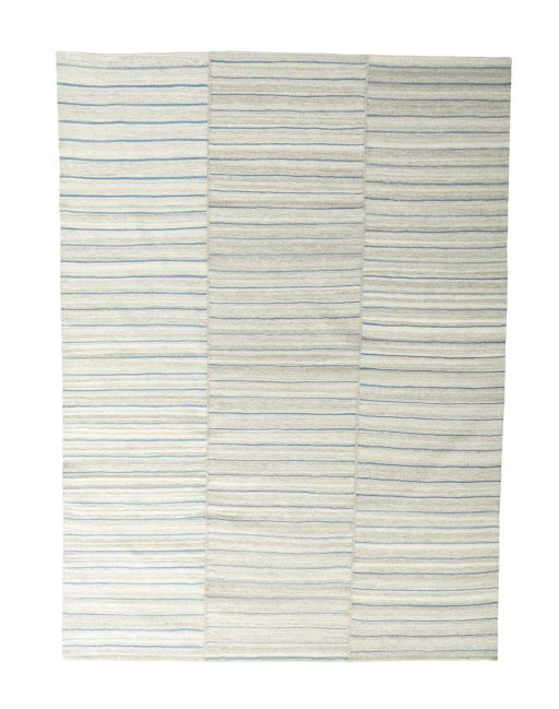 Full view of New Kilim Kiasar rug from Iran / Persia, 269 × 197 cm in Beige tones