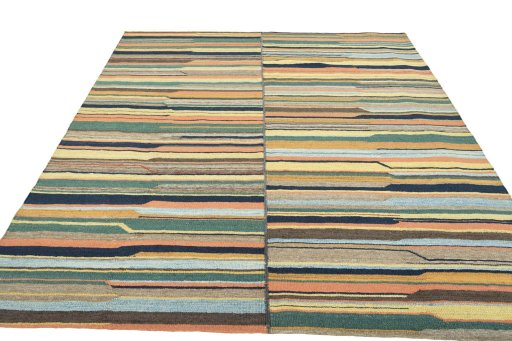 Close-up detail of New Kilim Kiasar rug from Iran / Persia showing Wool weave