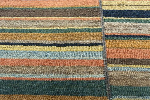 Backside of handmade New Kilim Kiasar rug showing knot structure and weave density