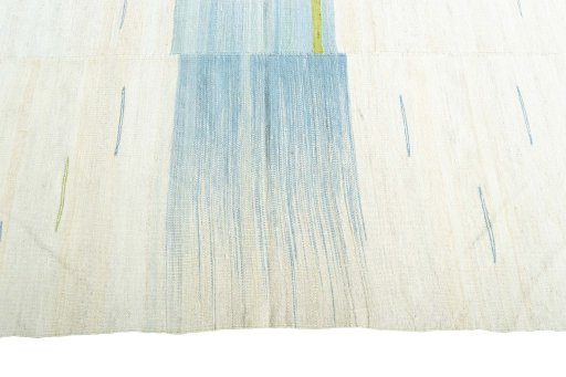 Close-up detail of New Kilim Kiasar rug from Iran / Persia showing Wool weave