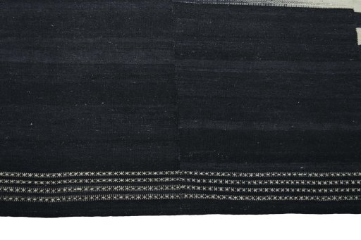 Central medallion detail of New Kilim Kiasar rug from Iran / Persia