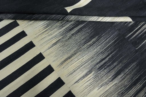 Full view of New Kilim Kiasar rug from Iran / Persia, 320 × 229 cm in Gray tones