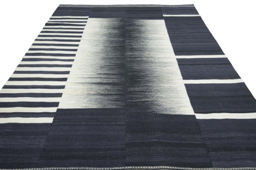 Close-up detail of New Kilim Kiasar rug from Iran / Persia showing Wool weave
