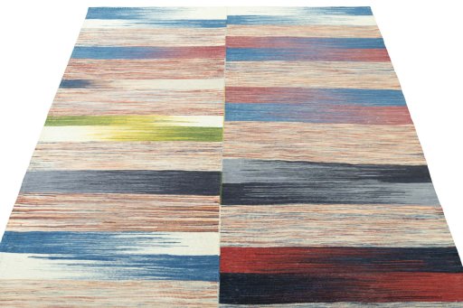 Close-up detail of New Kilim Kiasar rug from Iran / Persia showing Wool weave