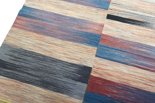 Surface texture of New Kilim Kiasar rug with natural Wool and intricate pattern
