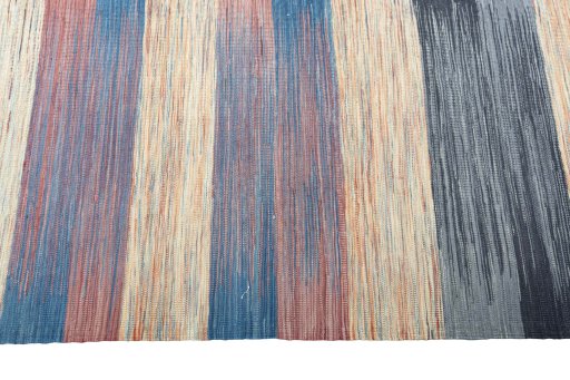 Close-up detail of New Kilim Kiasar rug from Iran / Persia showing Wool weave