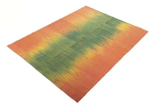Corner detail of New Kilim Kiasar rug showing border pattern and Wool pile