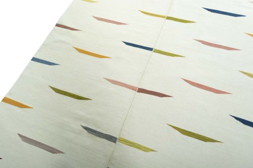 Surface texture of New Kilim Kiasar rug with natural Wool and intricate pattern