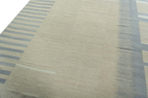Surface texture of New Kilim Kiasar rug with natural Wool and intricate pattern