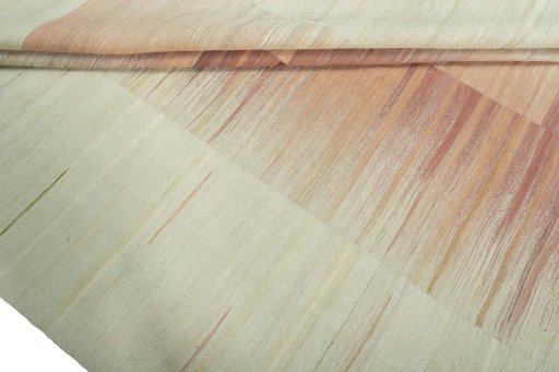 Corner detail of New Kilim Kiasar rug showing border pattern and Wool pile