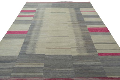 Close-up detail of New Kilim Kiasar rug from Iran / Persia showing Wool weave