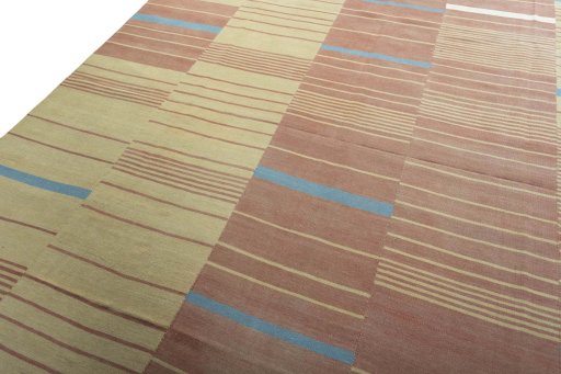 Surface texture of New Kilim Kiasar rug with natural Wool and intricate pattern