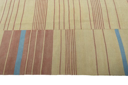 Close-up detail of New Kilim Kiasar rug from Iran / Persia showing Wool weave