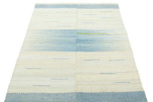 Close-up detail of New Kilim Kiasar rug from Iran / Persia showing Wool weave