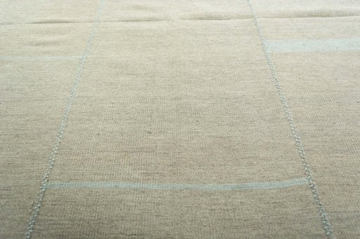 Backside of handmade New Kilim Kiasar rug showing knot structure and weave density