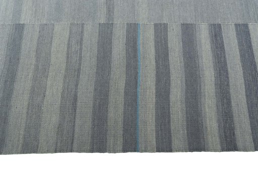 Close-up detail of New Kilim Kiasar rug from Iran / Persia showing Wool weave