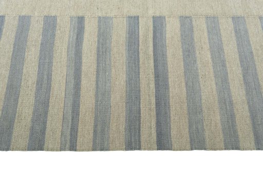 Close-up detail of New Kilim Kiasar rug from Iran / Persia showing Wool weave