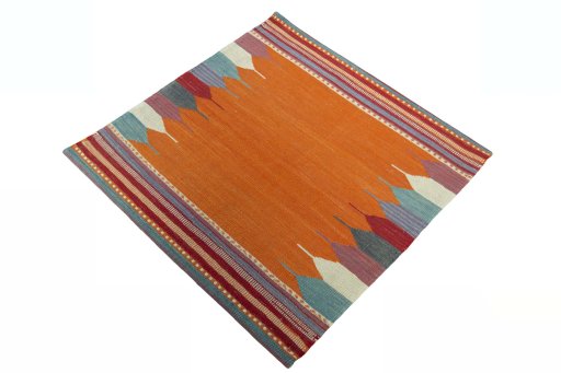 Corner detail of New Kilim Sofre rug showing border pattern and Wool pile