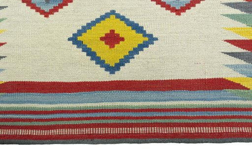 Central medallion detail of New Kilim Sofre rug from Iran / Persia