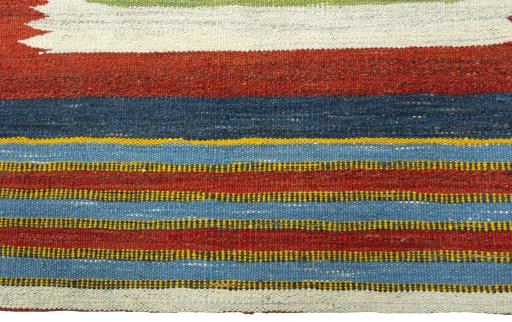 Central medallion detail of New Kilim Sofre rug from Turkey