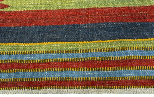 Central medallion detail of New Kilim Sofre rug from Turkey