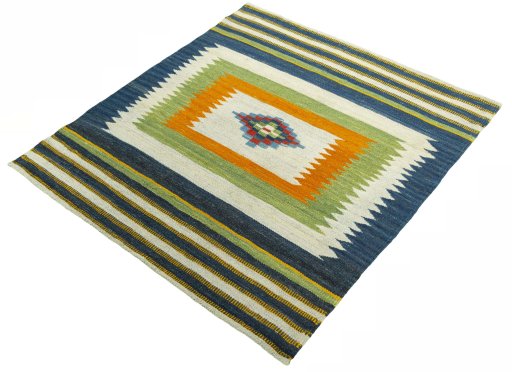 Corner detail of New Kilim Sofre rug showing border pattern and Wool pile