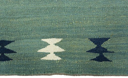 Central medallion detail of New Kilim Sofre rug from Turkey