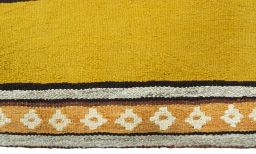 Central medallion detail of New Kilim Sofre rug from Turkey