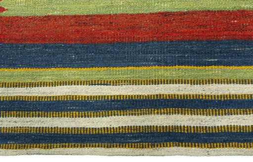 Central medallion detail of New Kilim Sofre rug from Turkey
