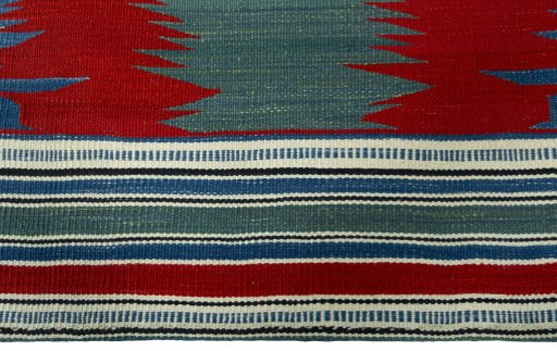 Central medallion detail of New Kilim Sofre rug from Turkey