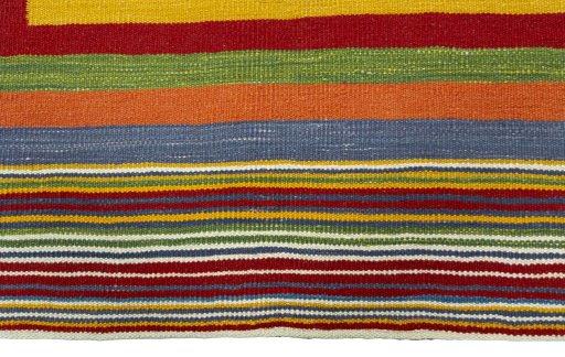 Central medallion detail of New Kilim Sofre rug from Turkey