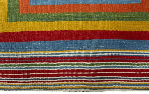 Central medallion detail of New Kilim Sofre rug from Turkey
