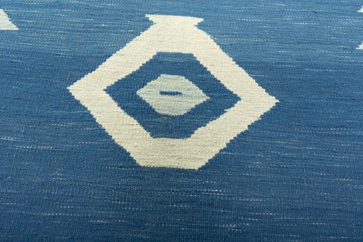 Backside of handmade New Kilim Sofre rug showing knot structure and weave density