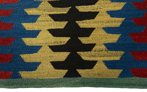 Central medallion detail of New Kilim Sofre rug from Turkey