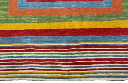 Central medallion detail of New Kilim Sofre rug from Turkey