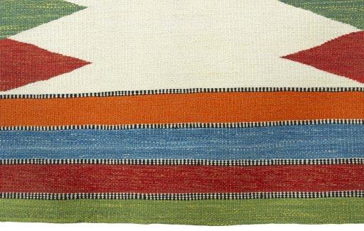 Central medallion detail of New Kilim Sofre rug from Turkey