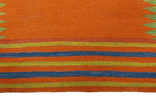 Central medallion detail of New Kilim Sofre rug from Turkey